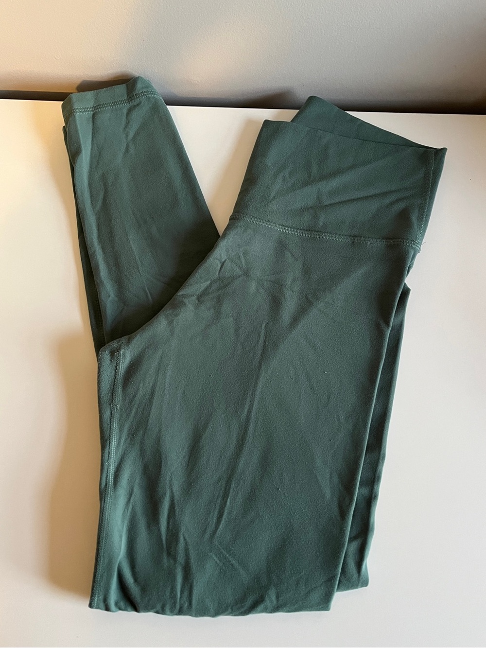 TNA Butter Leggings in Sage Green Size Small